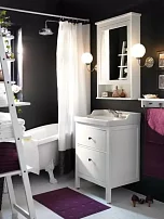 Зеркальный шкаф HEMNES 